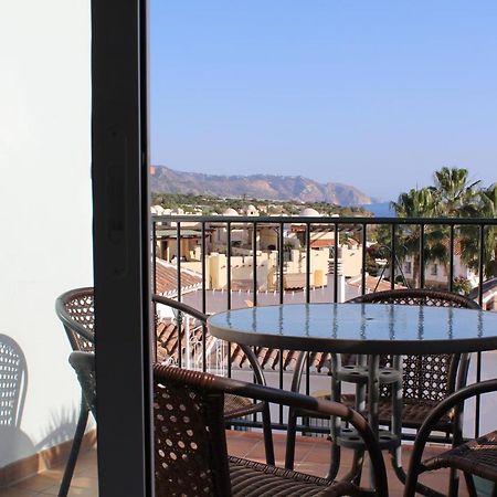 Playa Burriana, Tva Terasser, Havsutsikt, Pool Nerja Exterior photo